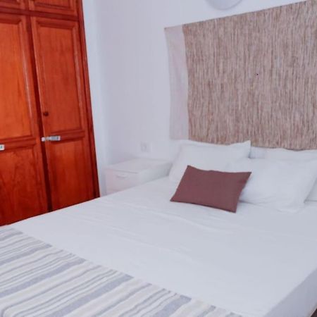Acogedora Casa En Abades En Tranquila Urbanizacion Vila Exterior foto