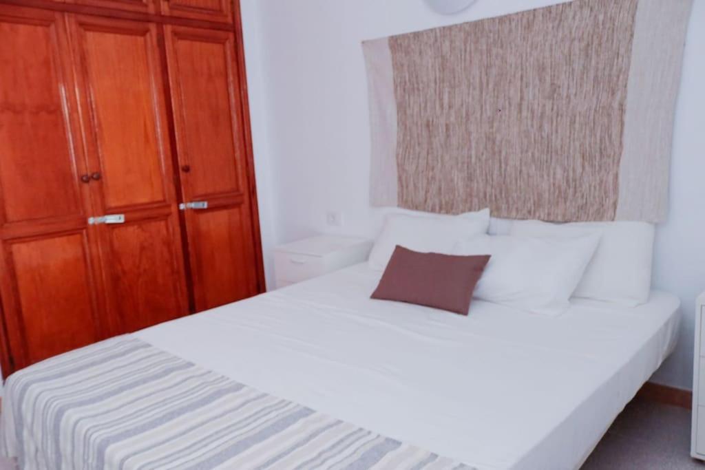 Acogedora Casa En Abades En Tranquila Urbanizacion Vila Exterior foto